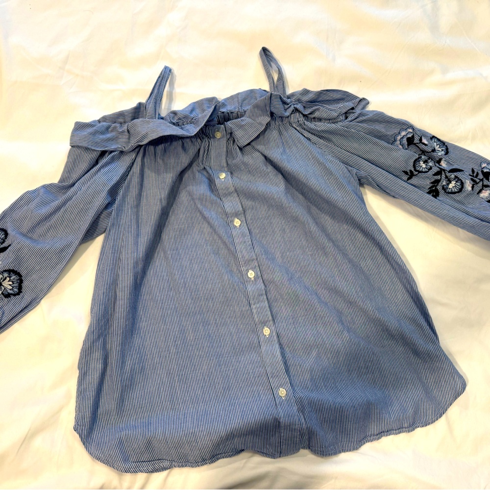 Mini pinstripes off the shoulder  top